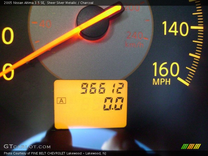 Sheer Silver Metallic / Charcoal 2005 Nissan Altima 3.5 SE