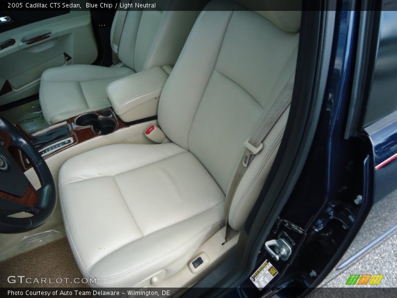 Blue Chip / Light Neutral 2005 Cadillac CTS Sedan