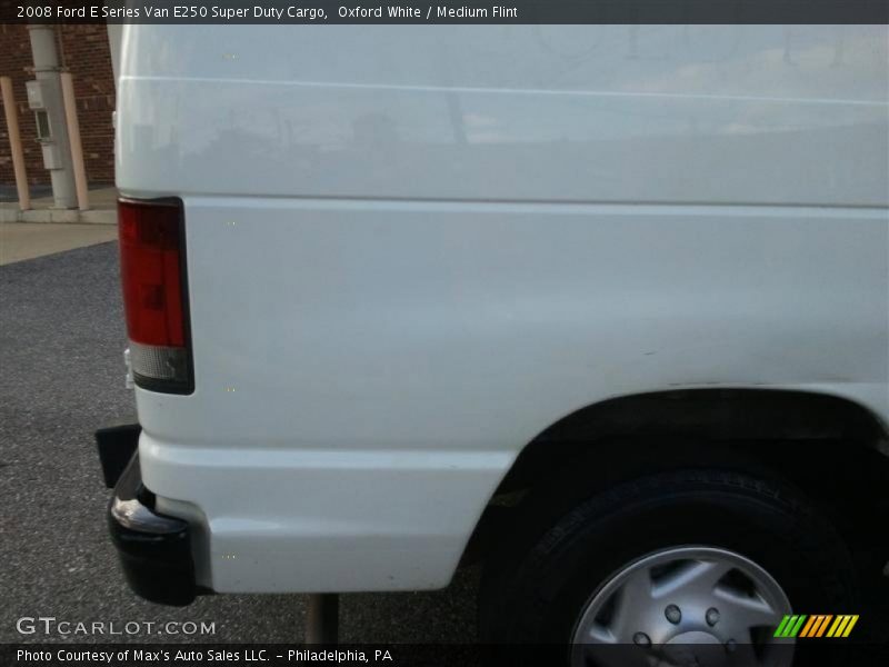 Oxford White / Medium Flint 2008 Ford E Series Van E250 Super Duty Cargo