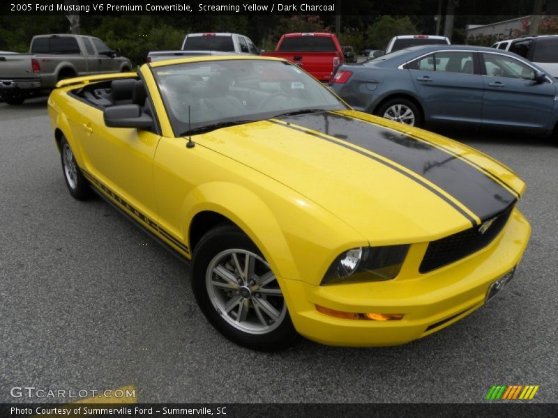 Front 3/4 View of 2005 Mustang V6 Premium Convertible
