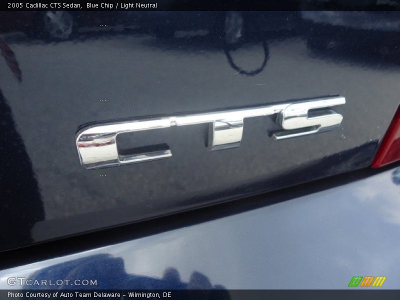 Blue Chip / Light Neutral 2005 Cadillac CTS Sedan