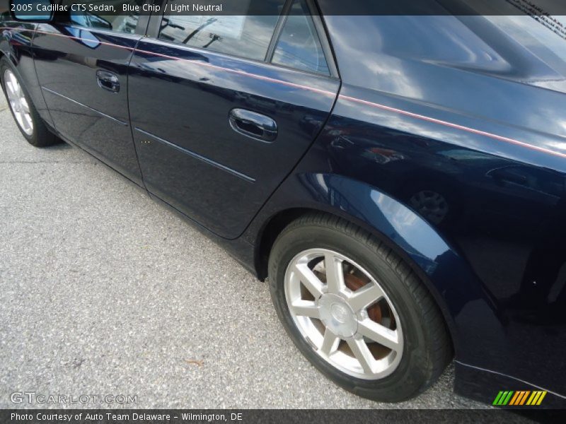Blue Chip / Light Neutral 2005 Cadillac CTS Sedan