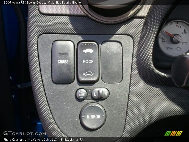 Controls of 2006 RSX Sports Coupe