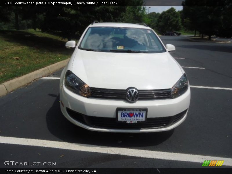 Candy White / Titan Black 2010 Volkswagen Jetta TDI SportWagen