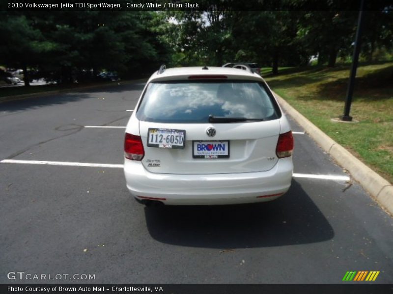 Candy White / Titan Black 2010 Volkswagen Jetta TDI SportWagen