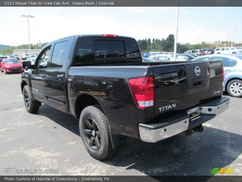 Galaxy Black / Charcoal 2011 Nissan Titan SV Crew Cab 4x4