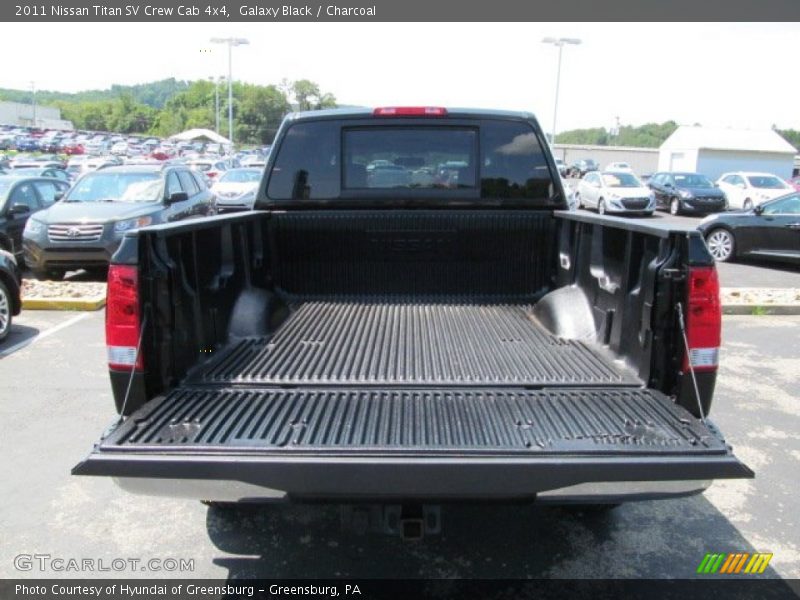 Galaxy Black / Charcoal 2011 Nissan Titan SV Crew Cab 4x4