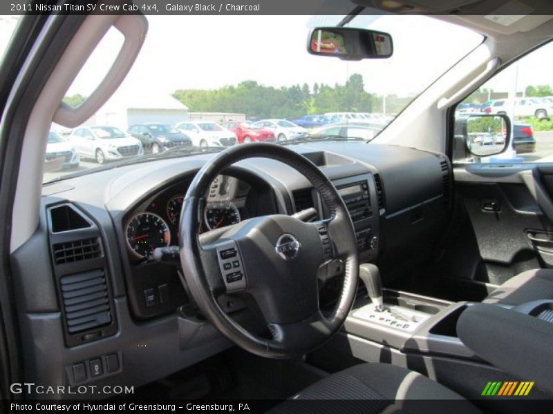 Galaxy Black / Charcoal 2011 Nissan Titan SV Crew Cab 4x4