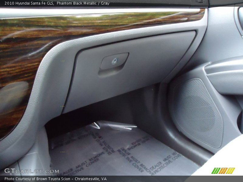 Phantom Black Metallic / Gray 2010 Hyundai Santa Fe GLS