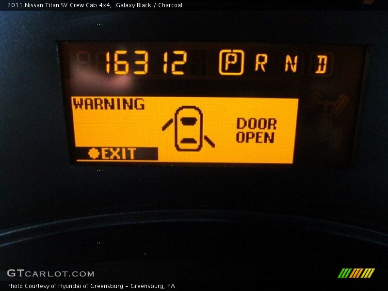 Galaxy Black / Charcoal 2011 Nissan Titan SV Crew Cab 4x4