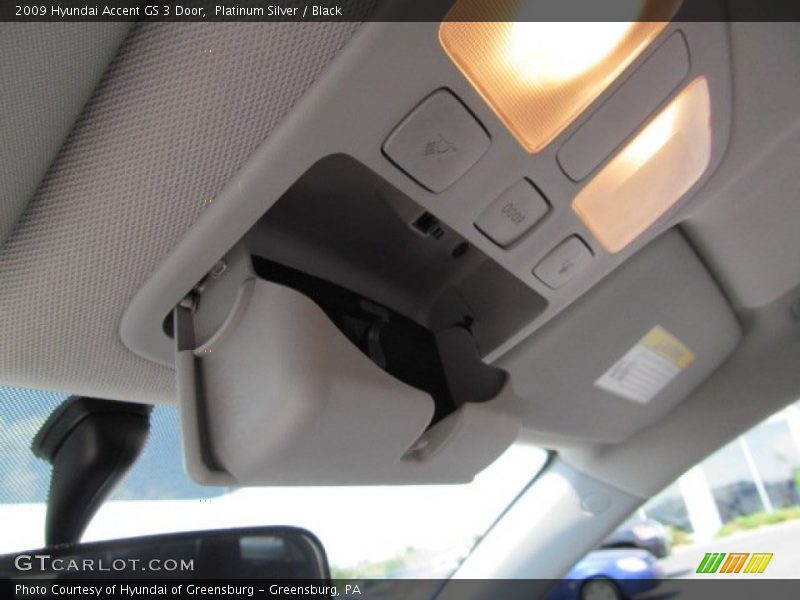 Platinum Silver / Black 2009 Hyundai Accent GS 3 Door