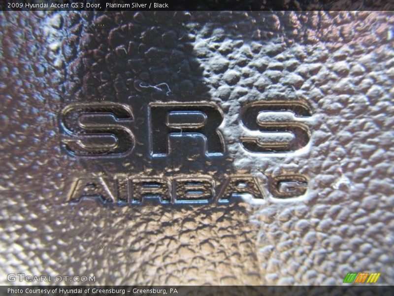 Platinum Silver / Black 2009 Hyundai Accent GS 3 Door