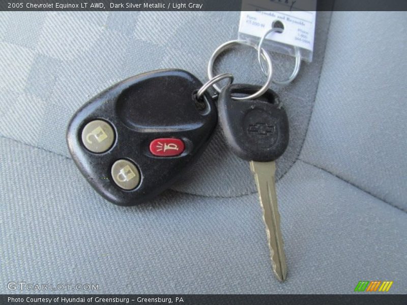 Keys of 2005 Equinox LT AWD