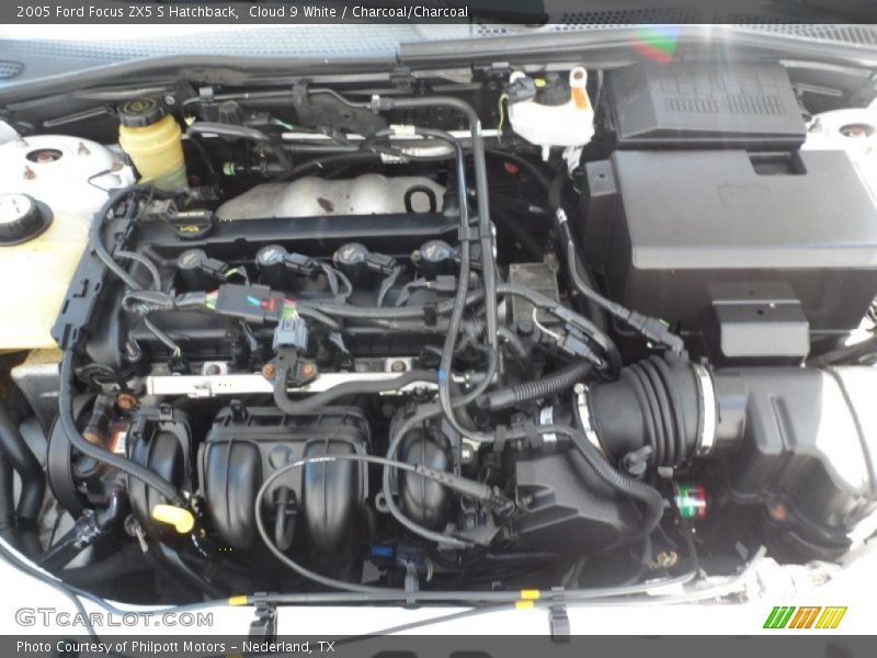 Cloud 9 White / Charcoal/Charcoal 2005 Ford Focus ZX5 S Hatchback