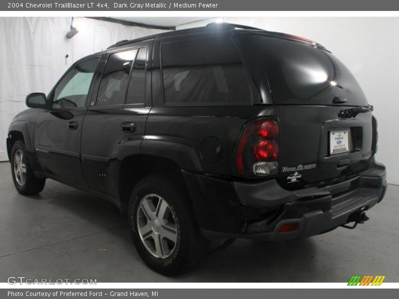 Dark Gray Metallic / Medium Pewter 2004 Chevrolet TrailBlazer LT 4x4