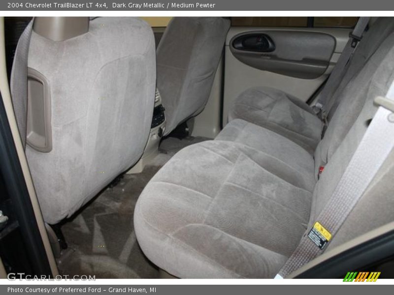 Dark Gray Metallic / Medium Pewter 2004 Chevrolet TrailBlazer LT 4x4