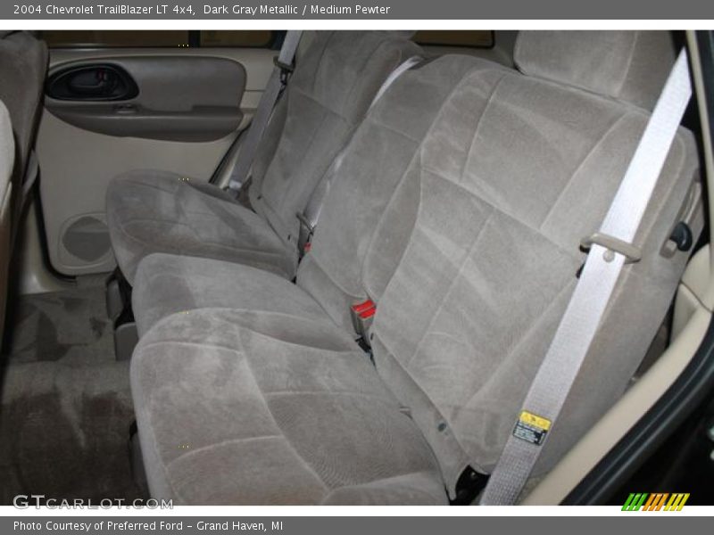 Dark Gray Metallic / Medium Pewter 2004 Chevrolet TrailBlazer LT 4x4