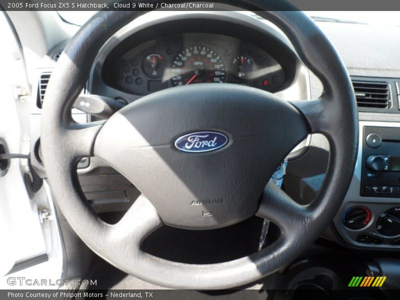 Cloud 9 White / Charcoal/Charcoal 2005 Ford Focus ZX5 S Hatchback