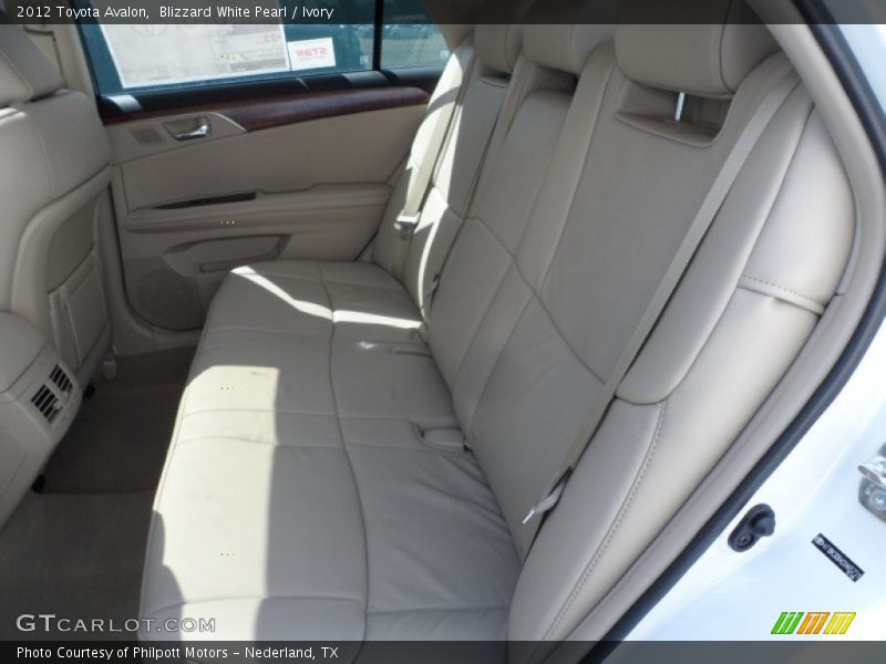 Blizzard White Pearl / Ivory 2012 Toyota Avalon
