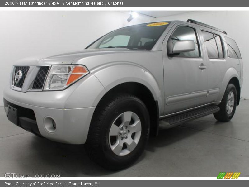 Silver Lightning Metallic / Graphite 2006 Nissan Pathfinder S 4x4