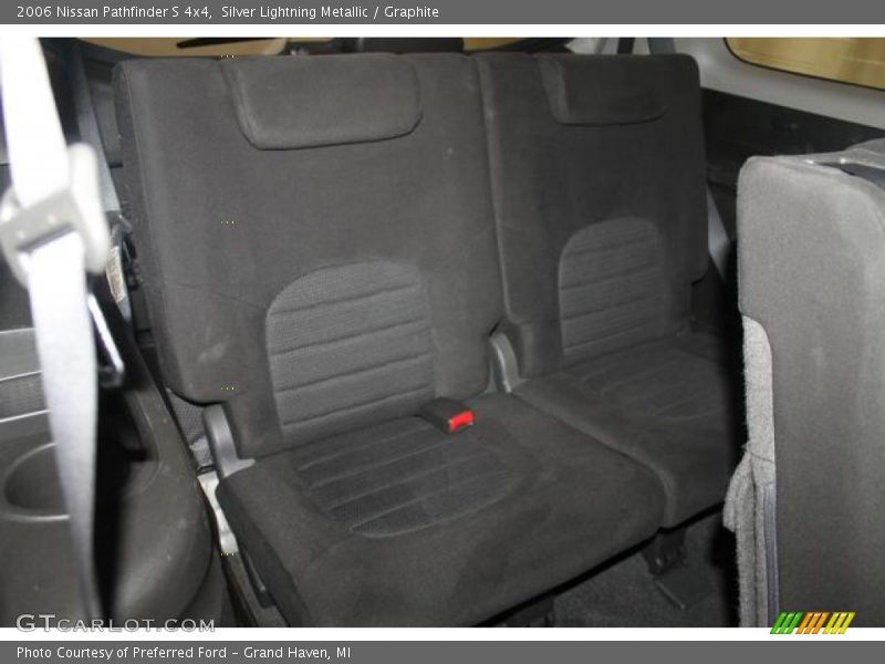 Silver Lightning Metallic / Graphite 2006 Nissan Pathfinder S 4x4