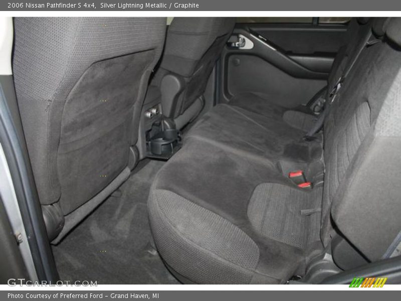 Silver Lightning Metallic / Graphite 2006 Nissan Pathfinder S 4x4