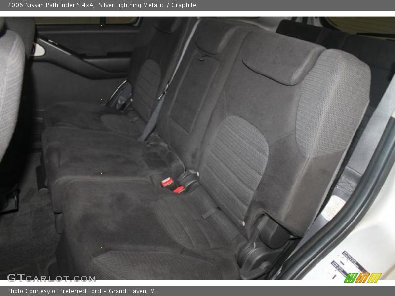Silver Lightning Metallic / Graphite 2006 Nissan Pathfinder S 4x4