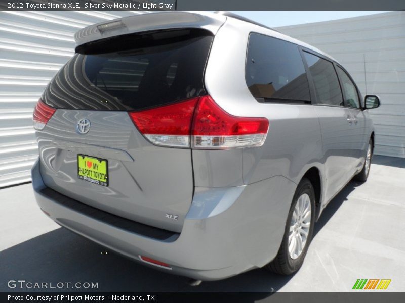 Silver Sky Metallic / Light Gray 2012 Toyota Sienna XLE