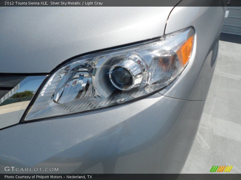 Silver Sky Metallic / Light Gray 2012 Toyota Sienna XLE