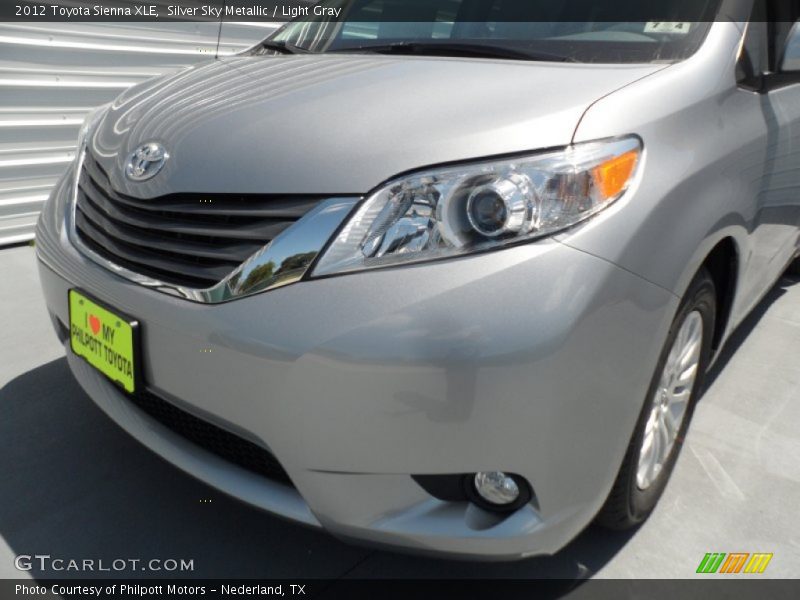 Silver Sky Metallic / Light Gray 2012 Toyota Sienna XLE