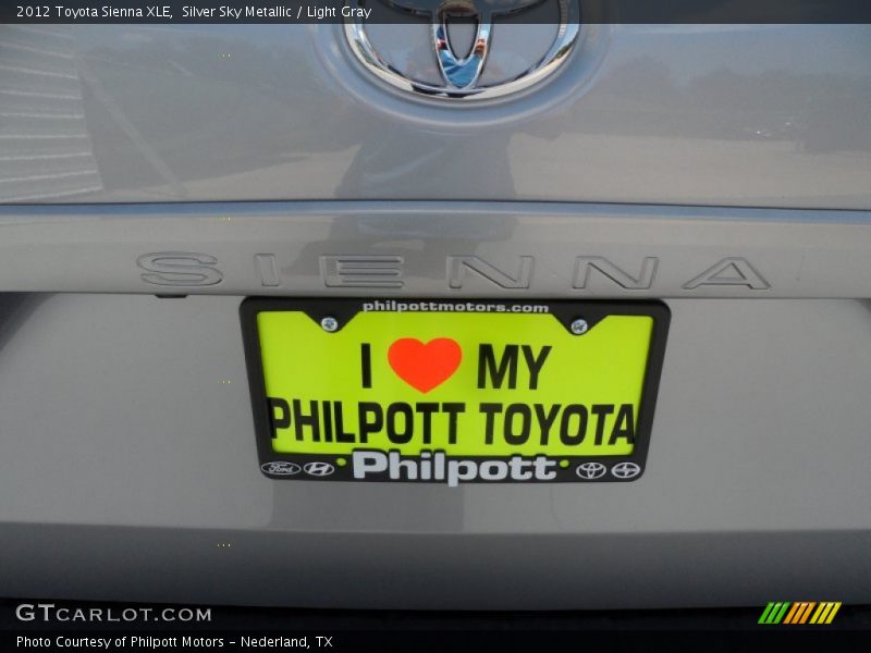 Silver Sky Metallic / Light Gray 2012 Toyota Sienna XLE