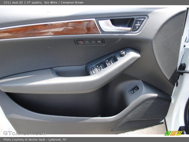 Ibis White / Cinnamon Brown 2011 Audi Q5 2.0T quattro