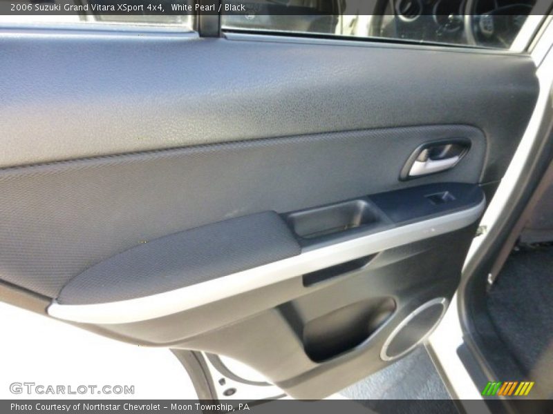 White Pearl / Black 2006 Suzuki Grand Vitara XSport 4x4