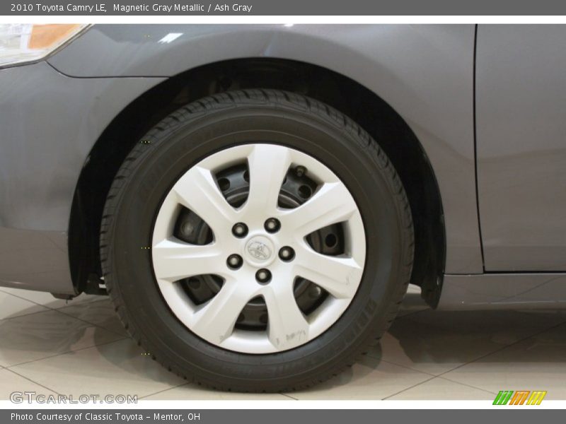 Magnetic Gray Metallic / Ash Gray 2010 Toyota Camry LE