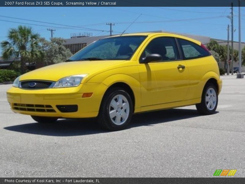 Front 3/4 View of 2007 Focus ZX3 SES Coupe
