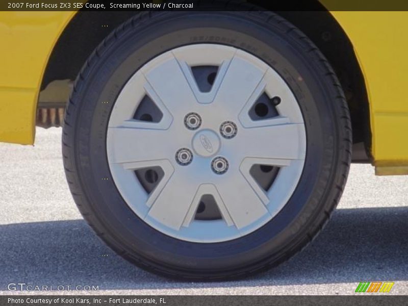 Screaming Yellow / Charcoal 2007 Ford Focus ZX3 SES Coupe