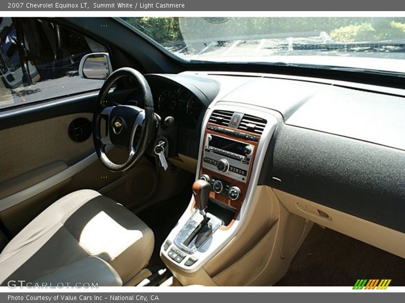 Summit White / Light Cashmere 2007 Chevrolet Equinox LT