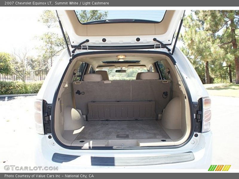 Summit White / Light Cashmere 2007 Chevrolet Equinox LT