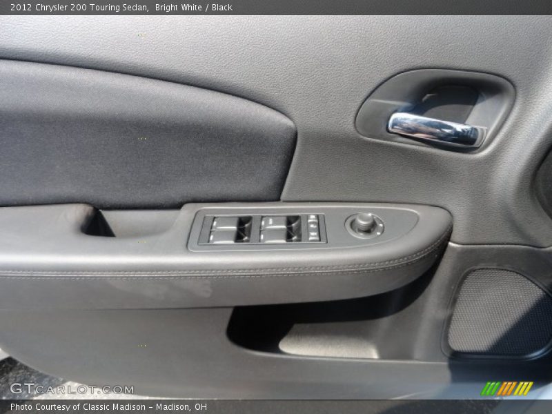Bright White / Black 2012 Chrysler 200 Touring Sedan