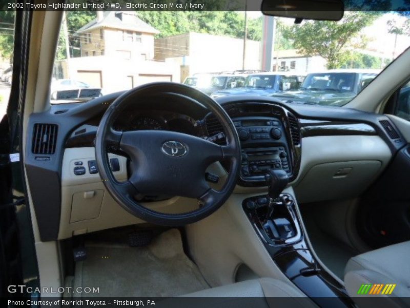 Electric Green Mica / Ivory 2002 Toyota Highlander Limited 4WD