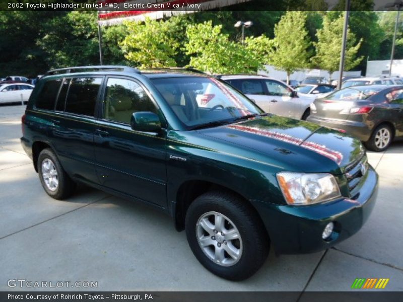 Electric Green Mica / Ivory 2002 Toyota Highlander Limited 4WD