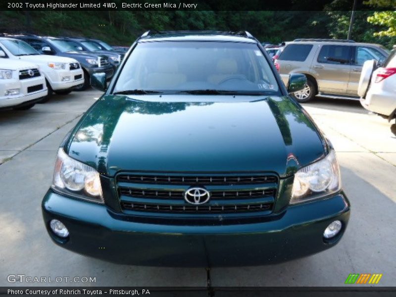 Electric Green Mica / Ivory 2002 Toyota Highlander Limited 4WD
