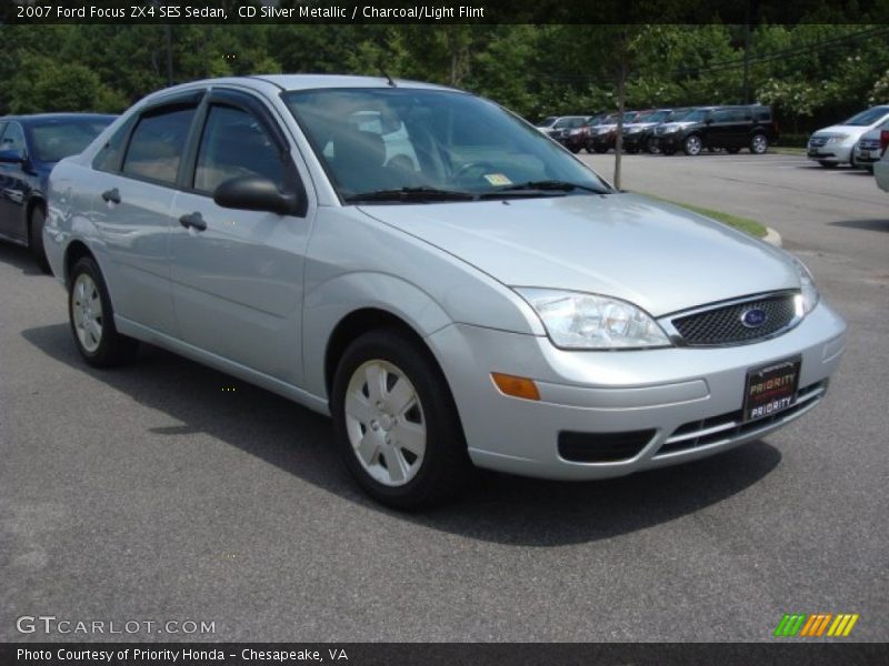 CD Silver Metallic / Charcoal/Light Flint 2007 Ford Focus ZX4 SES Sedan