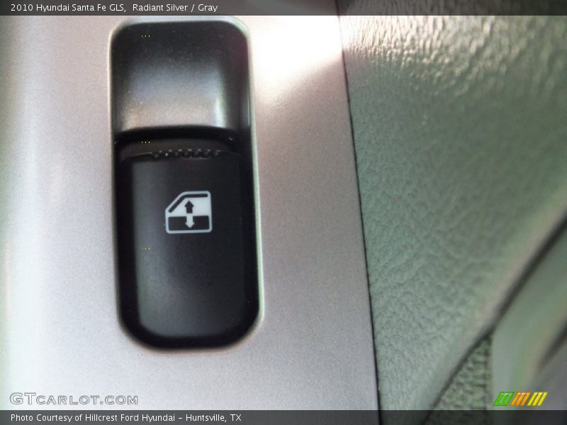 Radiant Silver / Gray 2010 Hyundai Santa Fe GLS