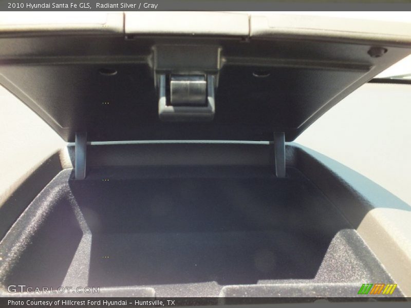 Radiant Silver / Gray 2010 Hyundai Santa Fe GLS