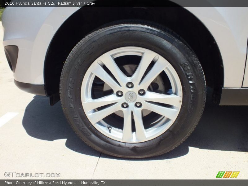 Radiant Silver / Gray 2010 Hyundai Santa Fe GLS