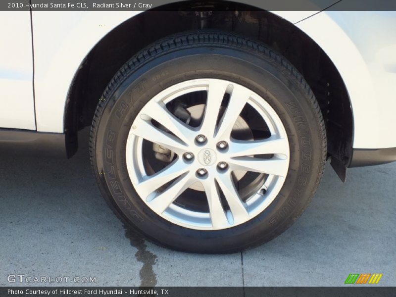 Radiant Silver / Gray 2010 Hyundai Santa Fe GLS