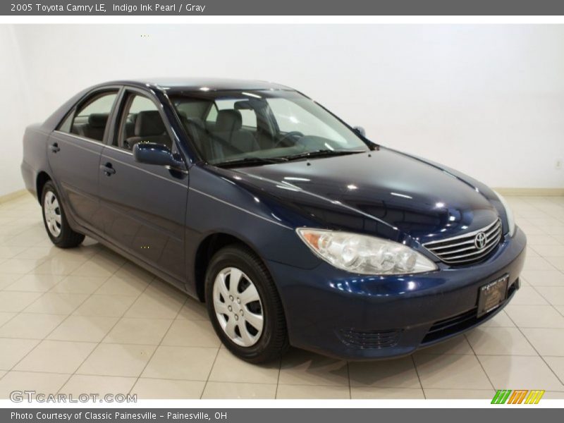 Indigo Ink Pearl / Gray 2005 Toyota Camry LE