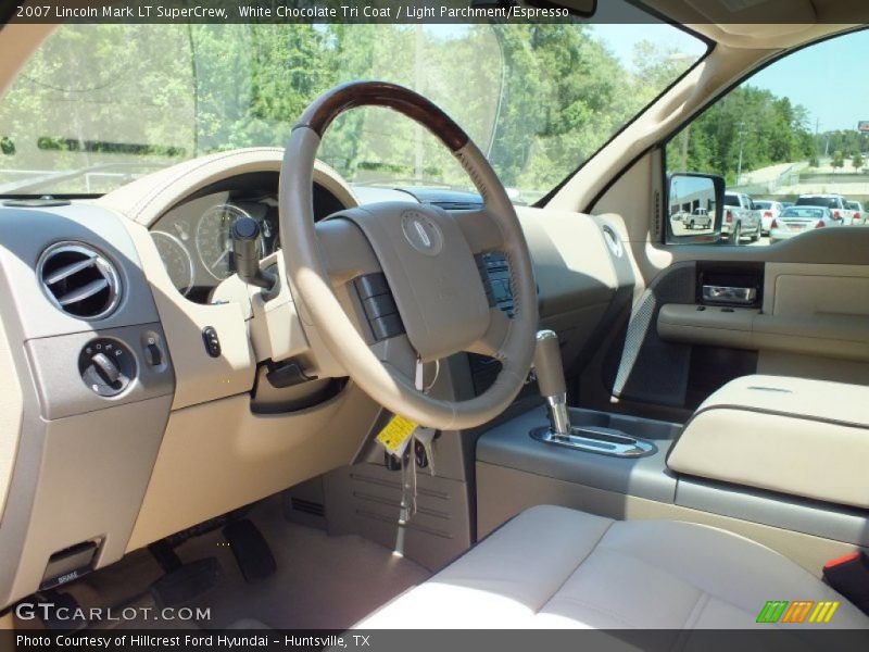 White Chocolate Tri Coat / Light Parchment/Espresso 2007 Lincoln Mark LT SuperCrew