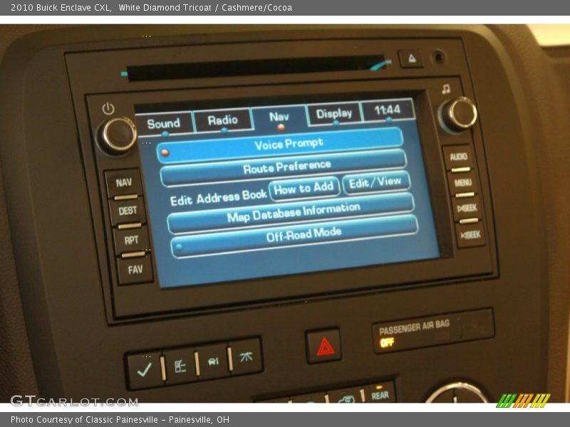 White Diamond Tricoat / Cashmere/Cocoa 2010 Buick Enclave CXL